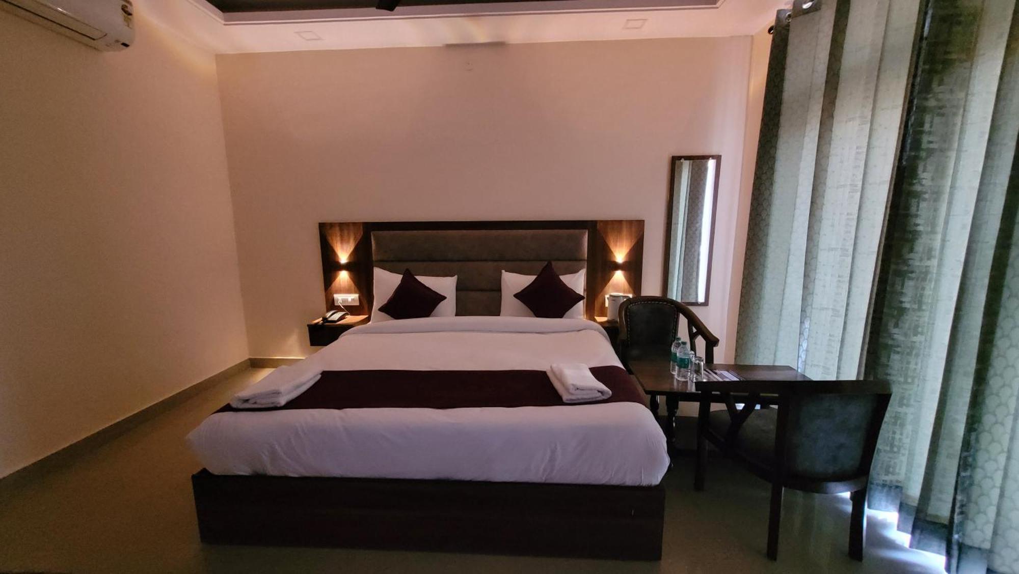 Hotel Keshav Nandan By The Shivaay Rishīkesh Zewnętrze zdjęcie