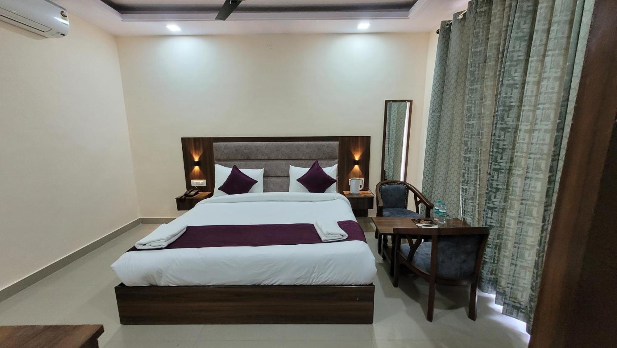 Hotel Keshav Nandan By The Shivaay Rishīkesh Zewnętrze zdjęcie