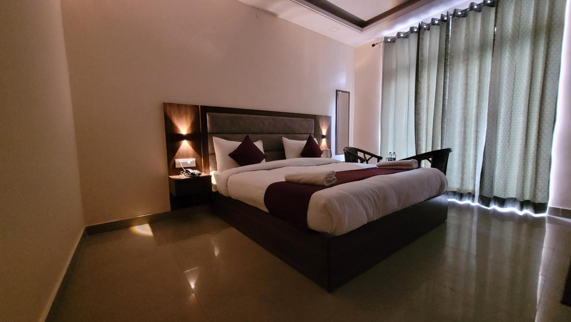 Hotel Keshav Nandan By The Shivaay Rishīkesh Zewnętrze zdjęcie