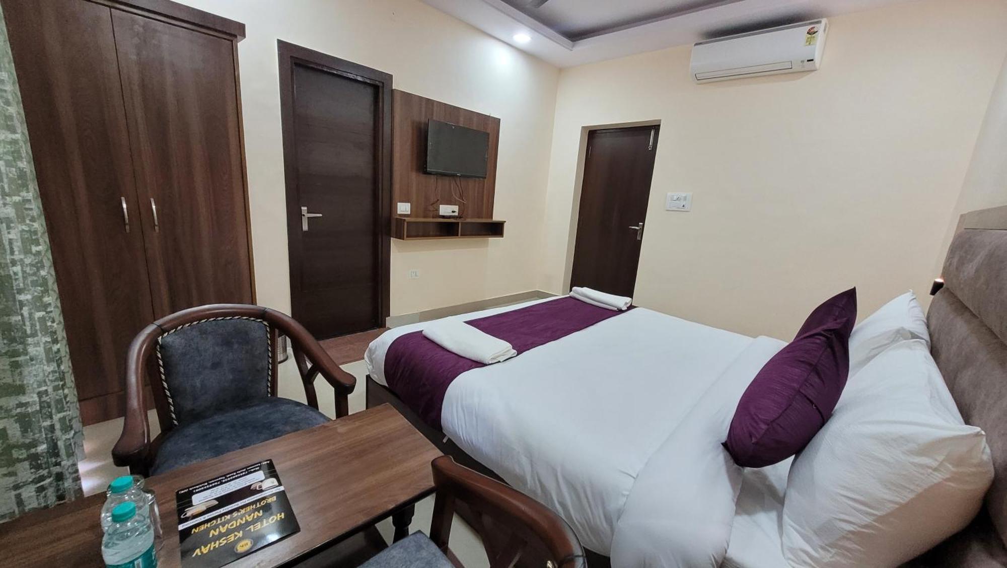 Hotel Keshav Nandan By The Shivaay Rishīkesh Zewnętrze zdjęcie